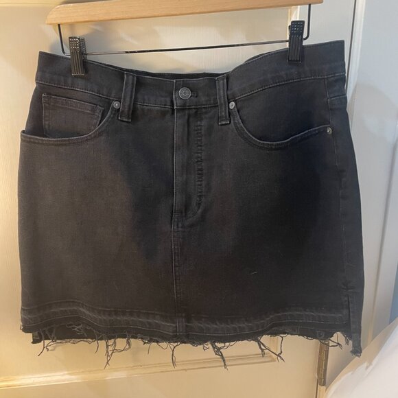 Madewell Step Hem‎ Jean Skirt Washed Black Distressed Denim Preppy Mini Size 30 - Picture 8 of 8